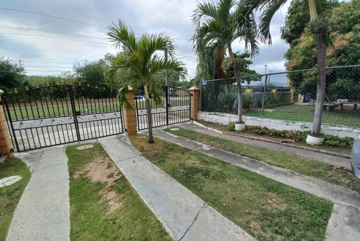 Fourth image of 28-palmoral a Mona Heights in Kingston 6, St. Andrew, Jamaica - property is For Rent
