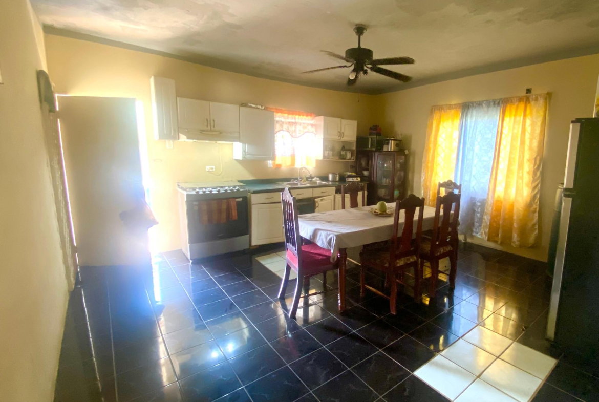 Eighteenth image of Ridge Pen in Ridge Pen, St. Elizabeth, Jamaica - property is For Sale