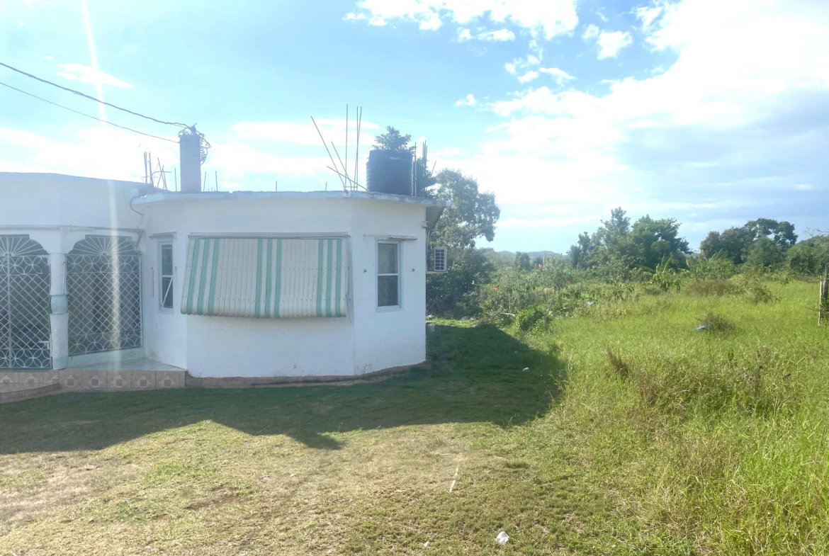 Third image of Ridge Pen in Ridge Pen, St. Elizabeth, Jamaica - property is For Sale