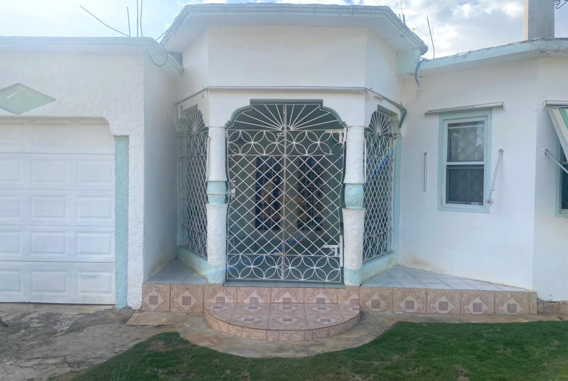 Seventh image of Ridge Pen in Ridge Pen, St. Elizabeth, Jamaica - property is For Sale