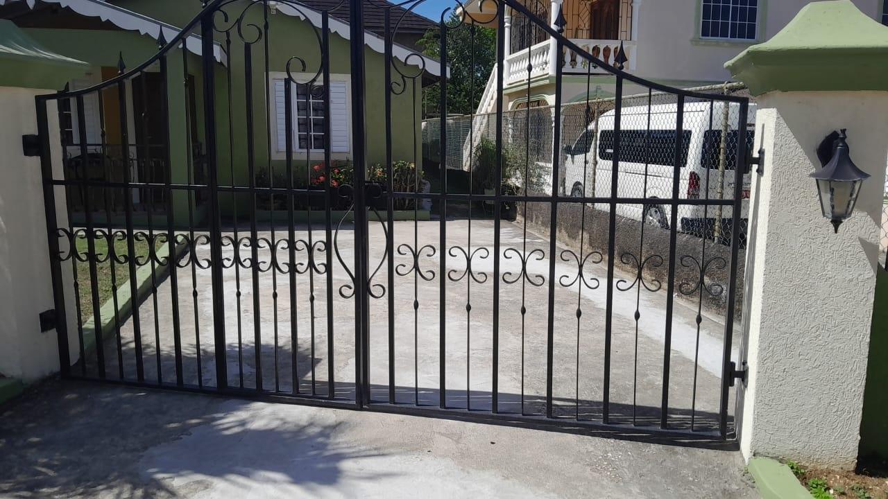 Second image of 10 Seashore Place in Bogue Village, St. James, Jamaica - property is For Rent