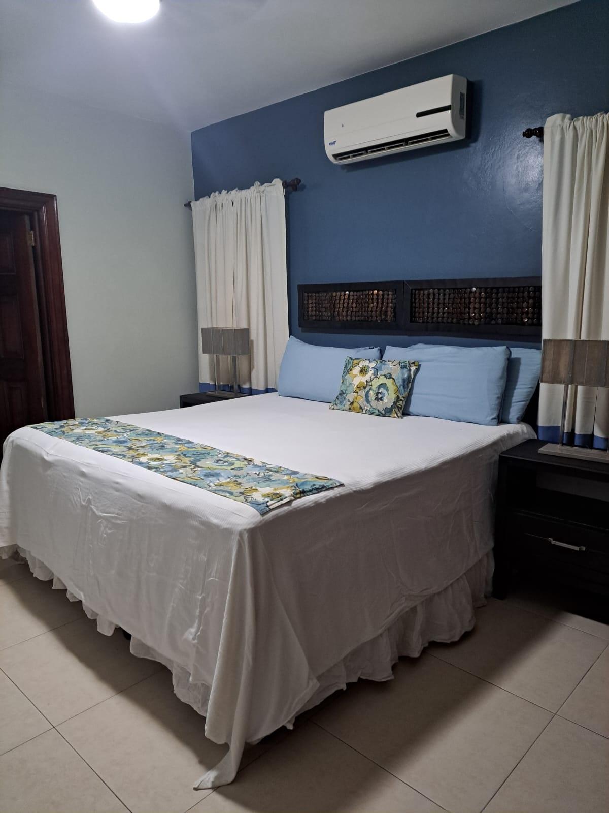 Sixth image of 10 Seashore Place in Bogue Village, St. James, Jamaica - property is For Rent