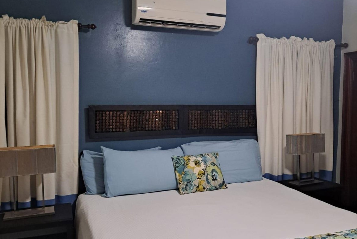 Seventh image of 10 Seashore Place in Bogue Village, St. James, Jamaica - property is For Rent