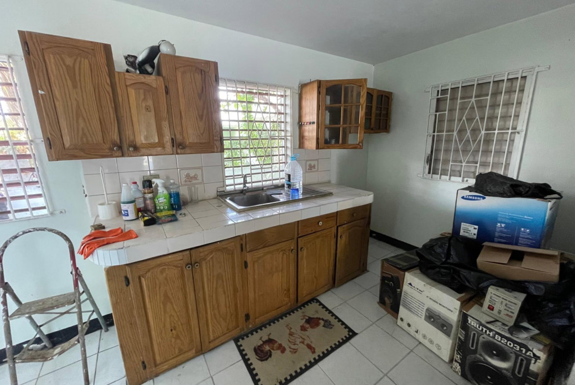 Seventh image of 154 North West 3rd Avenue in Greater Portmore, St. Catherine, Jamaica - property is For Sale