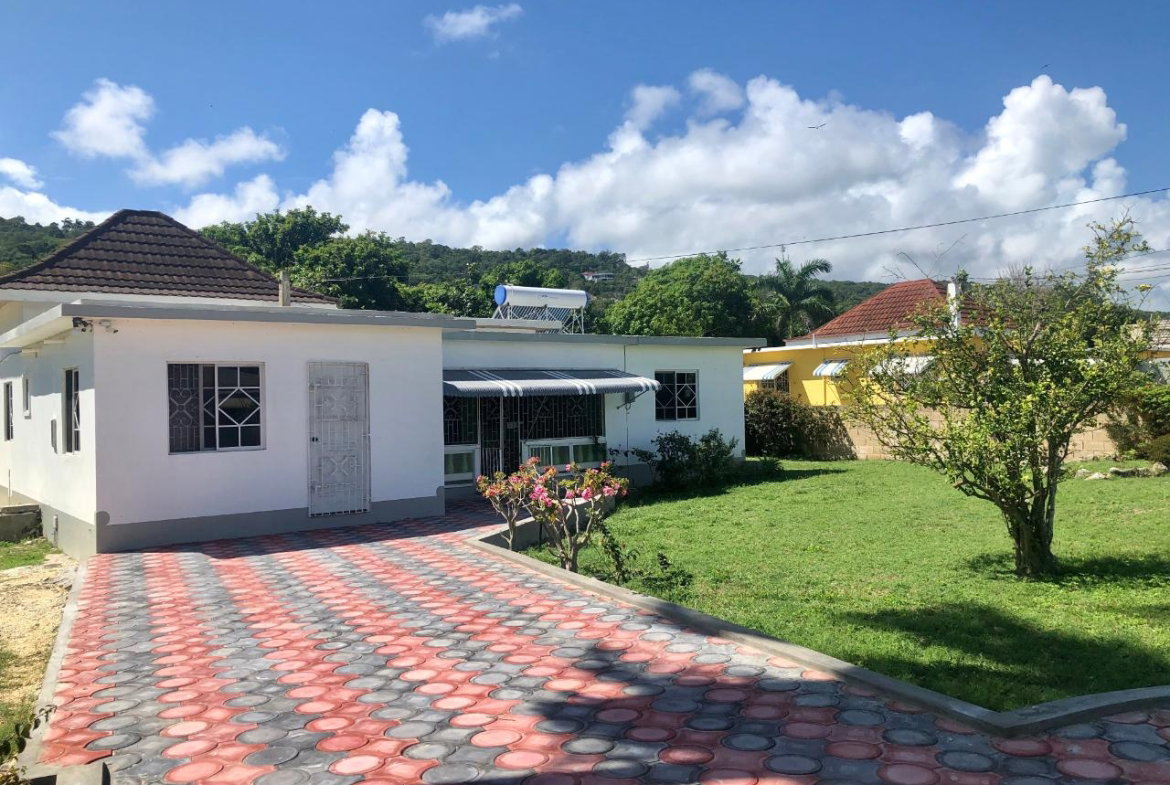 Fifth image of 298 Greenwood in Little River, St. James, Jamaica - property is For Rent