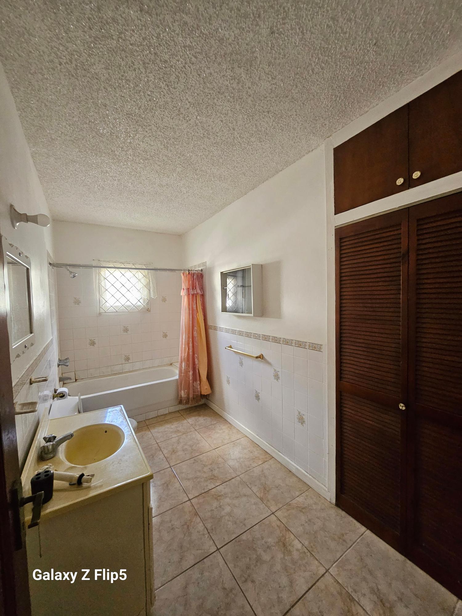 Thirteenth image of Four Path/denbigh in Four Paths, Clarendon, Jamaica - property is For Sale
