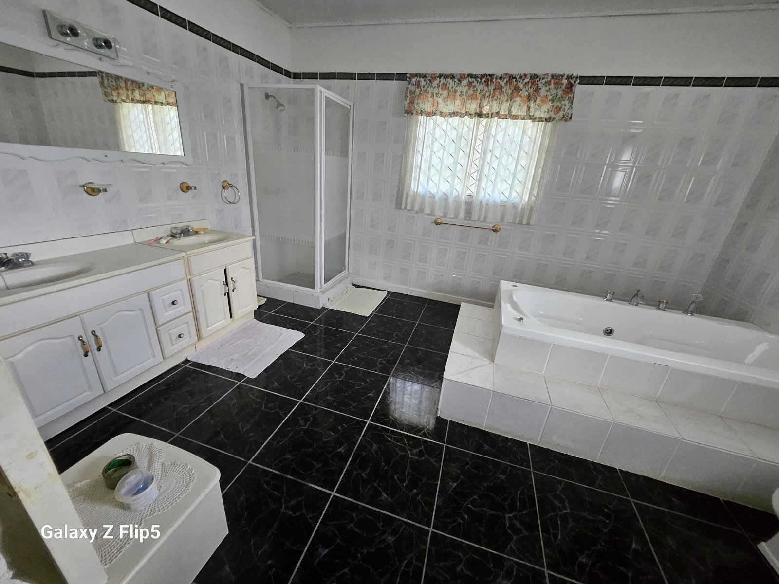 Twenty-Second image of Four Path/denbigh in Four Paths, Clarendon, Jamaica - property is For Sale