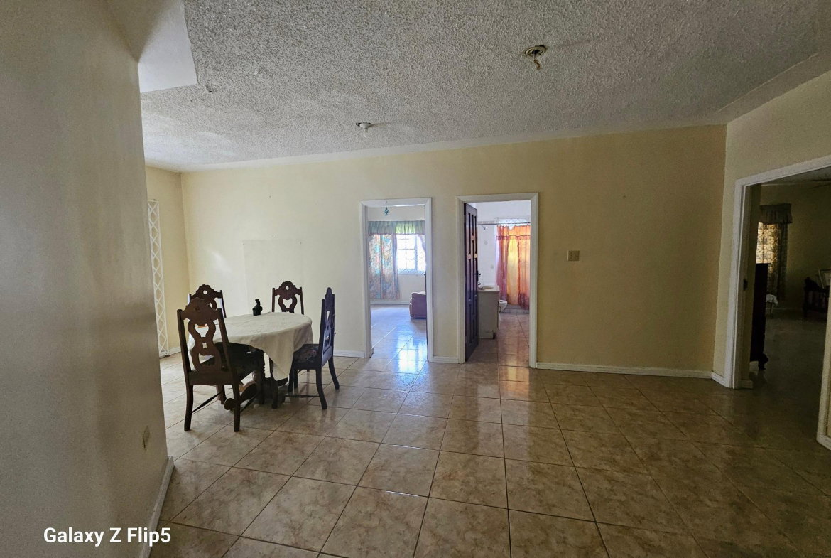 Tenth image of Four Path/denbigh in Four Paths, Clarendon, Jamaica - property is For Sale