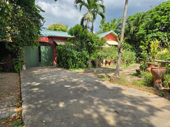 Fifth image of 5 Hopefield Avenue in Kingston 6, St. Andrew, Jamaica - property is For Sale