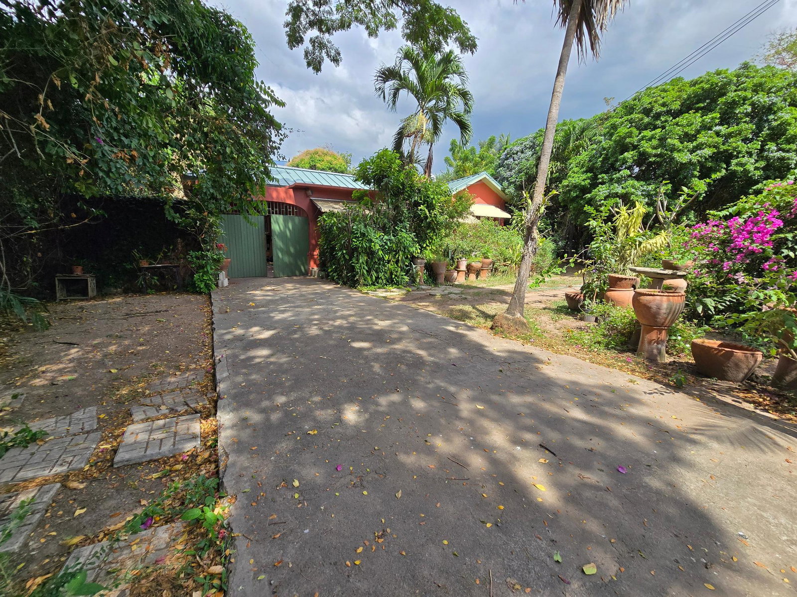 Sixth image of 5 Hopefield Avenue in Kingston 6, St. Andrew, Jamaica - property is For Sale