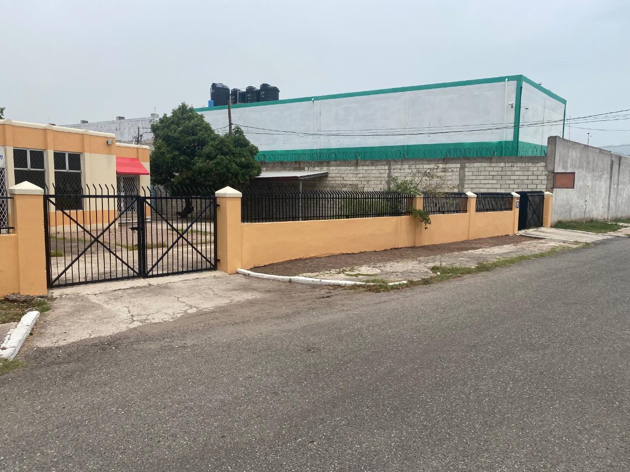 Commercial-Office-Space-for-Rent-in-Kingston-Jamaica-Shop-2 Second image of 2-13 Paraiso Avenue Kingston 1 in Kingston 10, St. Andrew, Jamaica - property is For Rent