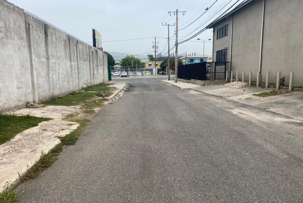 Fifth image of 2-13 Paraiso Avenue Kingston 1 in Kingston 10, St. Andrew, Jamaica - property is For Rent