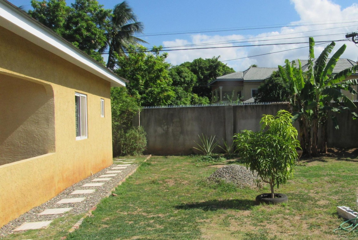 Seventh image of 32 Keystone Pines in Spanish Town, St. Catherine, Jamaica - property is For Rent