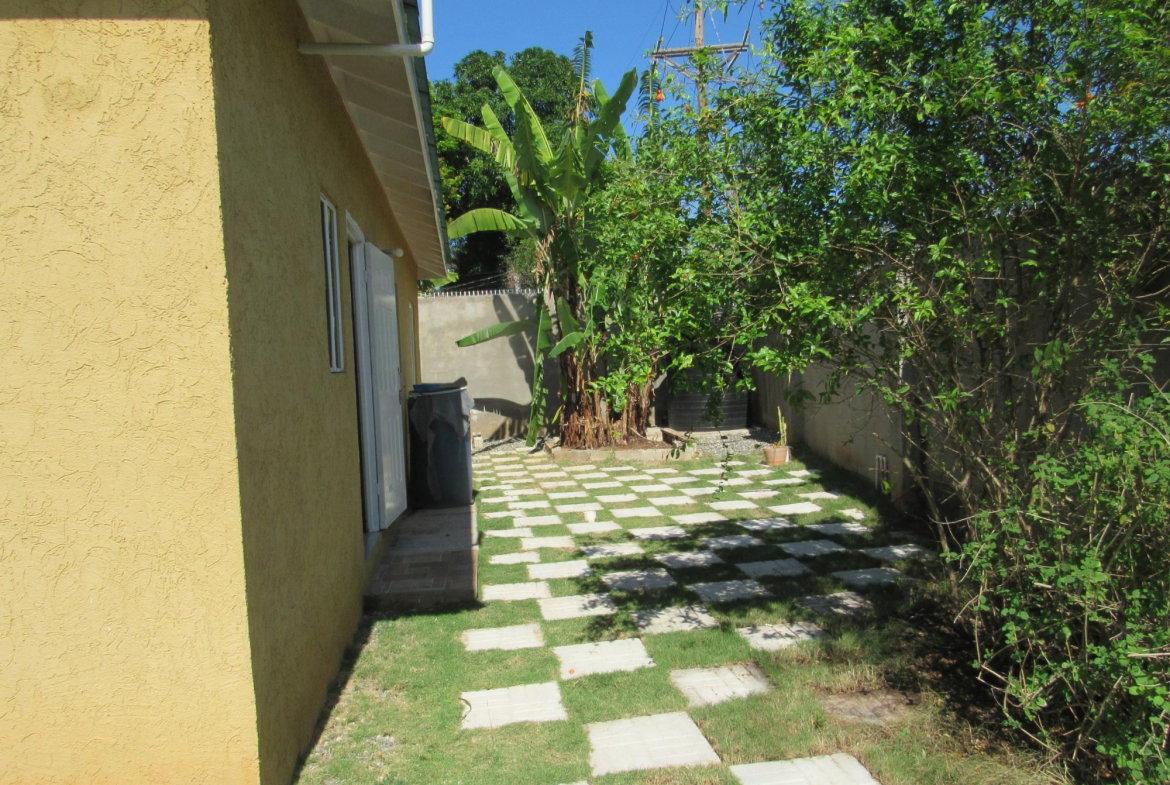 Eighth image of 32 Keystone Pines in Spanish Town, St. Catherine, Jamaica - property is For Rent