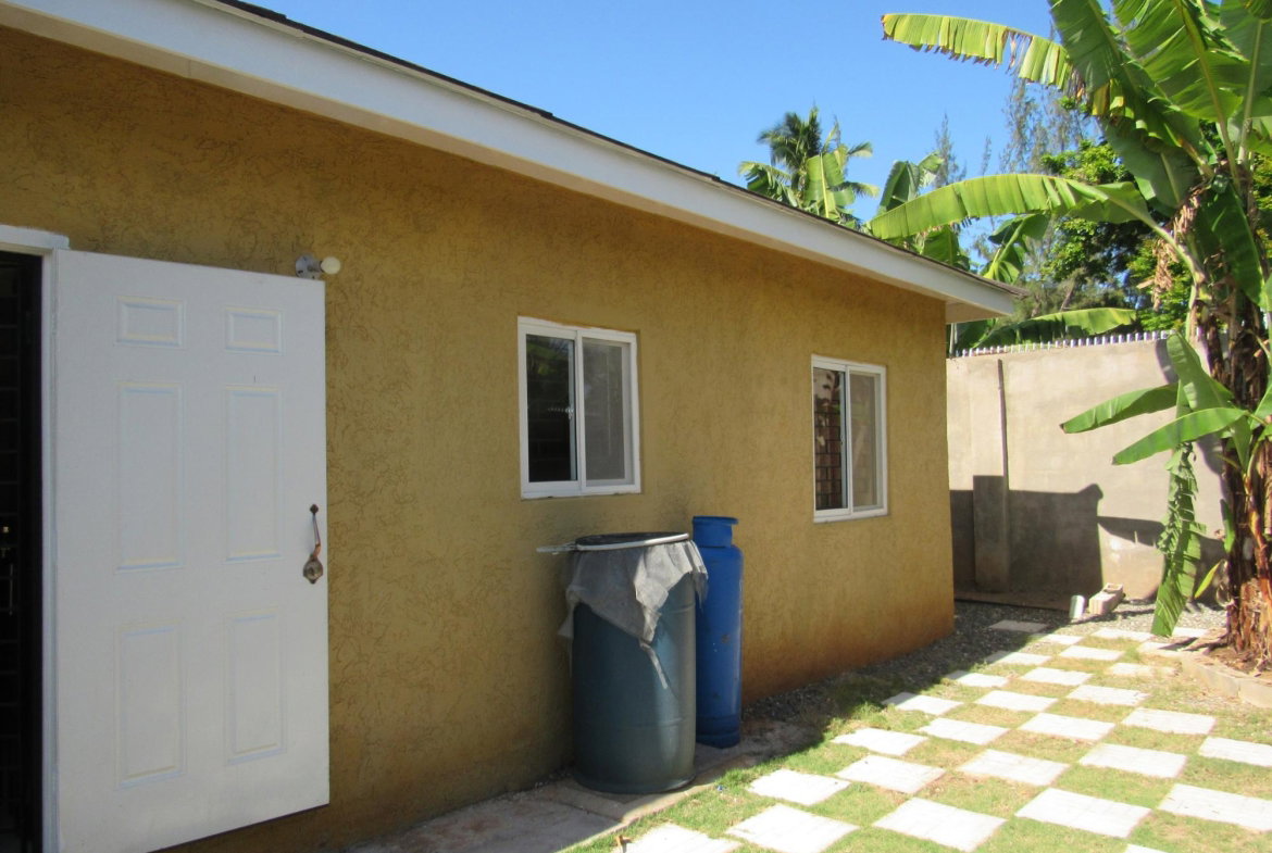 Tenth image of 32 Keystone Pines in Spanish Town, St. Catherine, Jamaica - property is For Rent