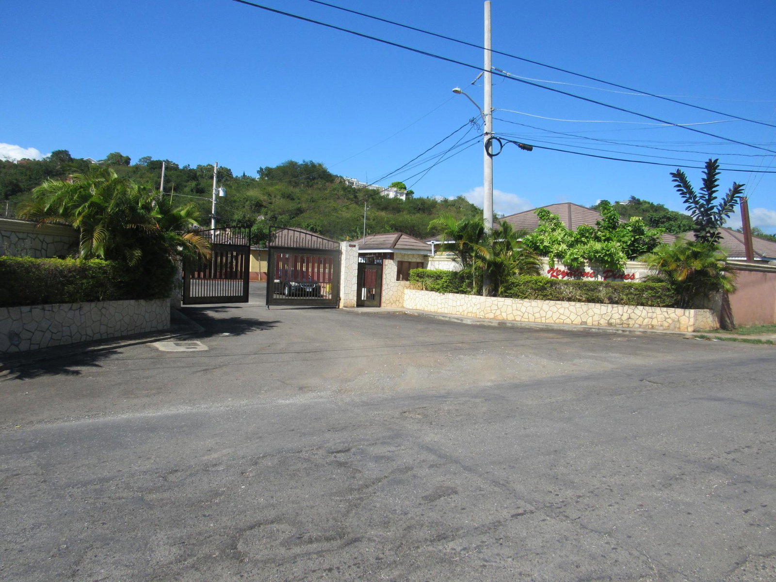 Cozy-3-Bedroom-House-for-Rent-in-Keystone-Pines-St.-Catherine First image of 32 Keystone Pines in Spanish Town, St. Catherine, Jamaica - property is For Rent