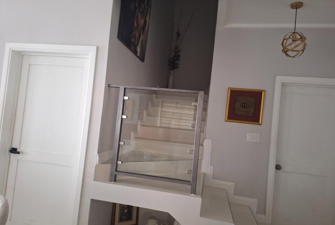 Fifteenth image of 1-#1 Sterling Castle Heights r in Red Hills, St. Andrew, Jamaica - property is For Rent