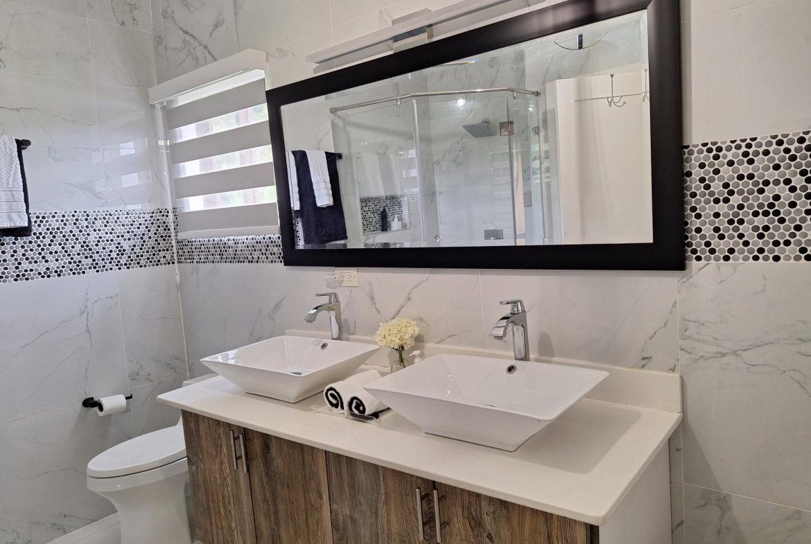 Sixth image of 1-#1 Sterling Castle Heights r in Red Hills, St. Andrew, Jamaica - property is For Rent