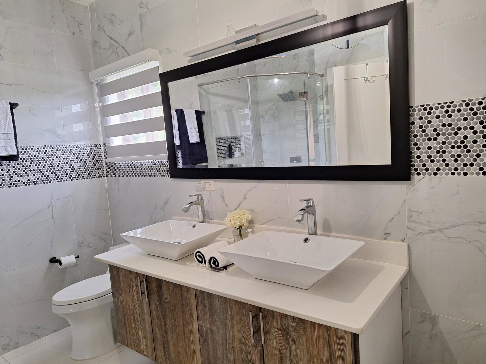 Sixth image of 1-#1 Sterling Castle Heights r in Red Hills, St. Andrew, Jamaica - property is For Rent