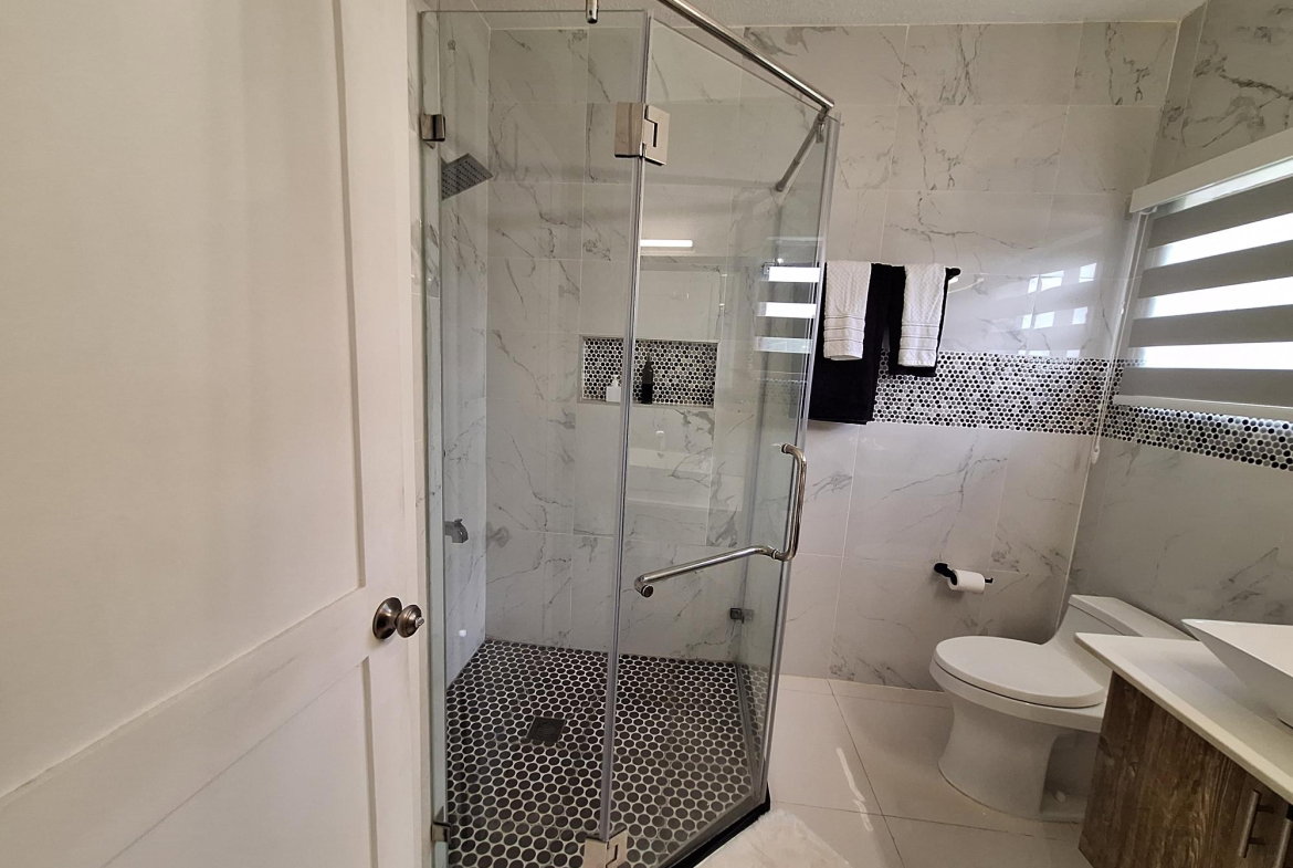 Eighth image of 1-#1 Sterling Castle Heights r in Red Hills, St. Andrew, Jamaica - property is For Rent