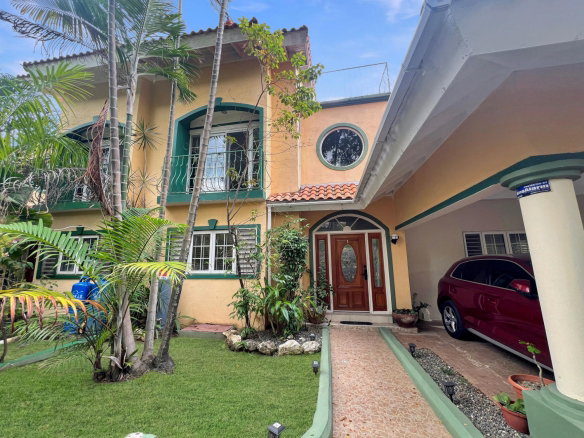 First image of 10b Millsborough Crescent in Kingston 6, St. Andrew, Jamaica - property is For Rent