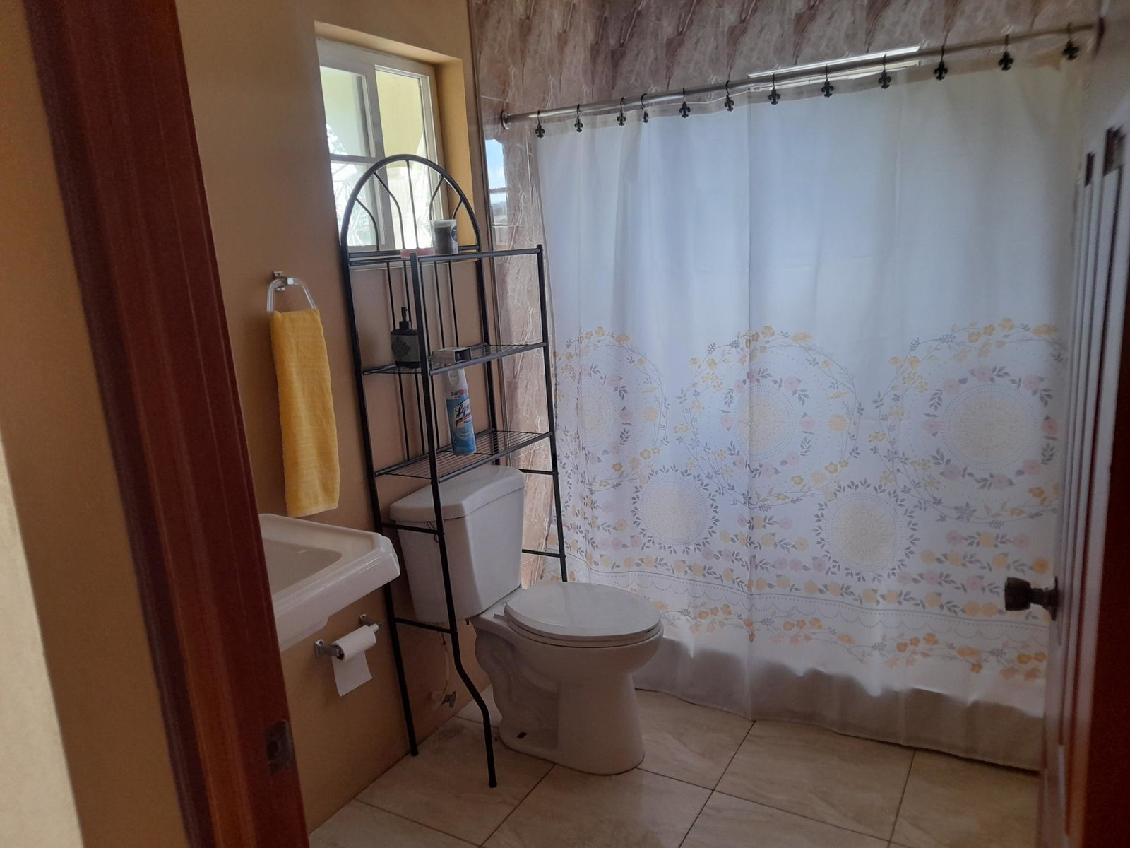 Ninth image of 474 Lemon Close, Charlemont in Linstead, St. Catherine, Jamaica - property is For Sale