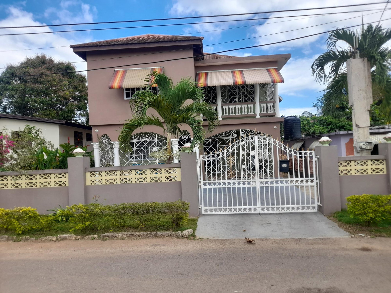 First image of 474 Lemon Close, Charlemont in Linstead, St. Catherine, Jamaica - property is For Sale