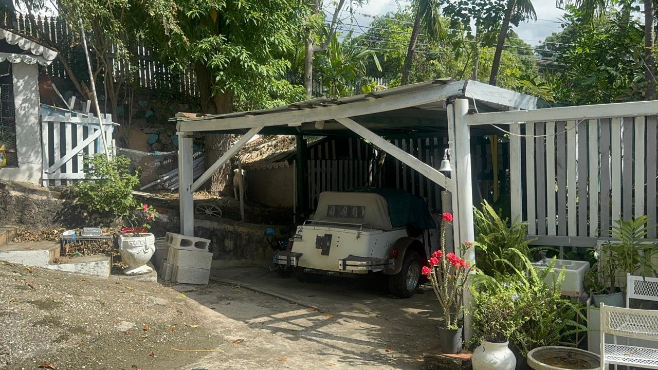 Expansive-6-Bedroom-Fixer-Upper-in-St.-Andrew-Jamaica Second image of 48 Stilwell Road in Kingston 8, St. Andrew, Jamaica - property is For Sale