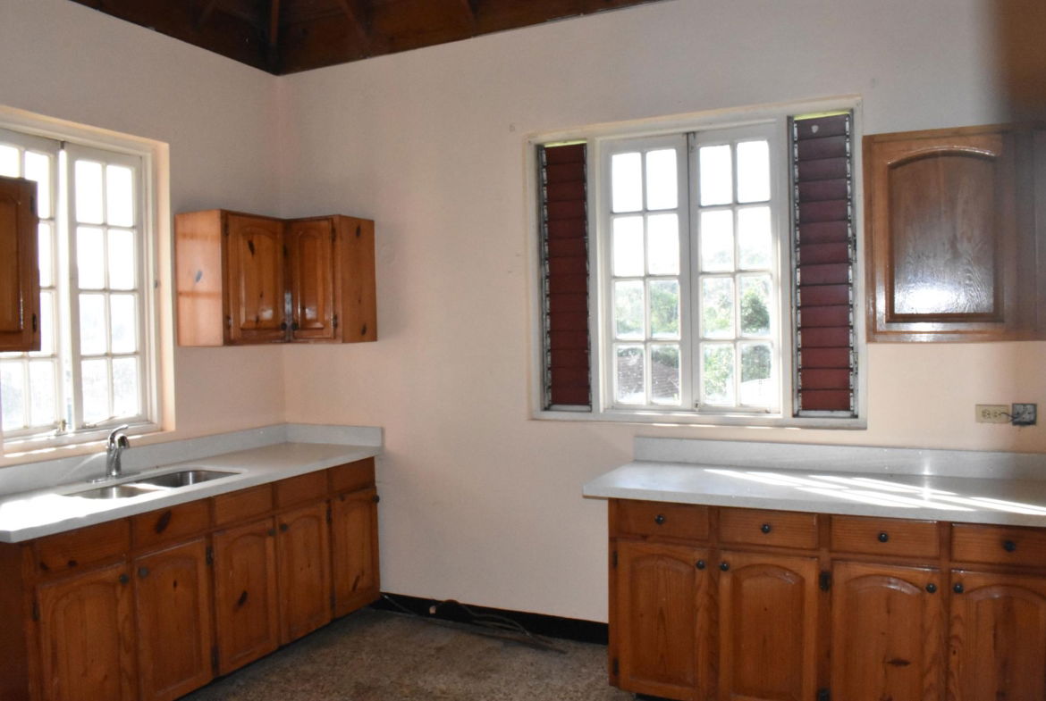 Fourteenth image of 20 Fort George Heights, King in Kingston 9, St. Andrew, Jamaica - property is For Sale