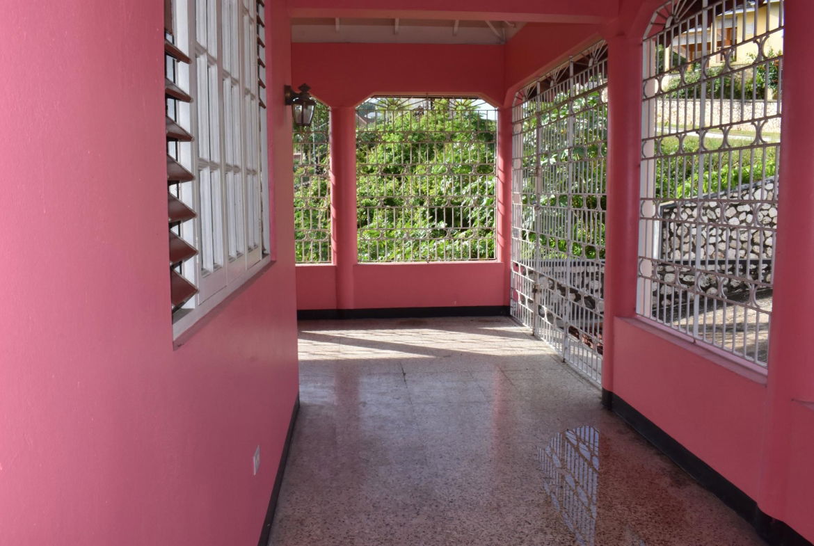 Seventh image of 20 Fort George Heights, King in Kingston 9, St. Andrew, Jamaica - property is For Sale