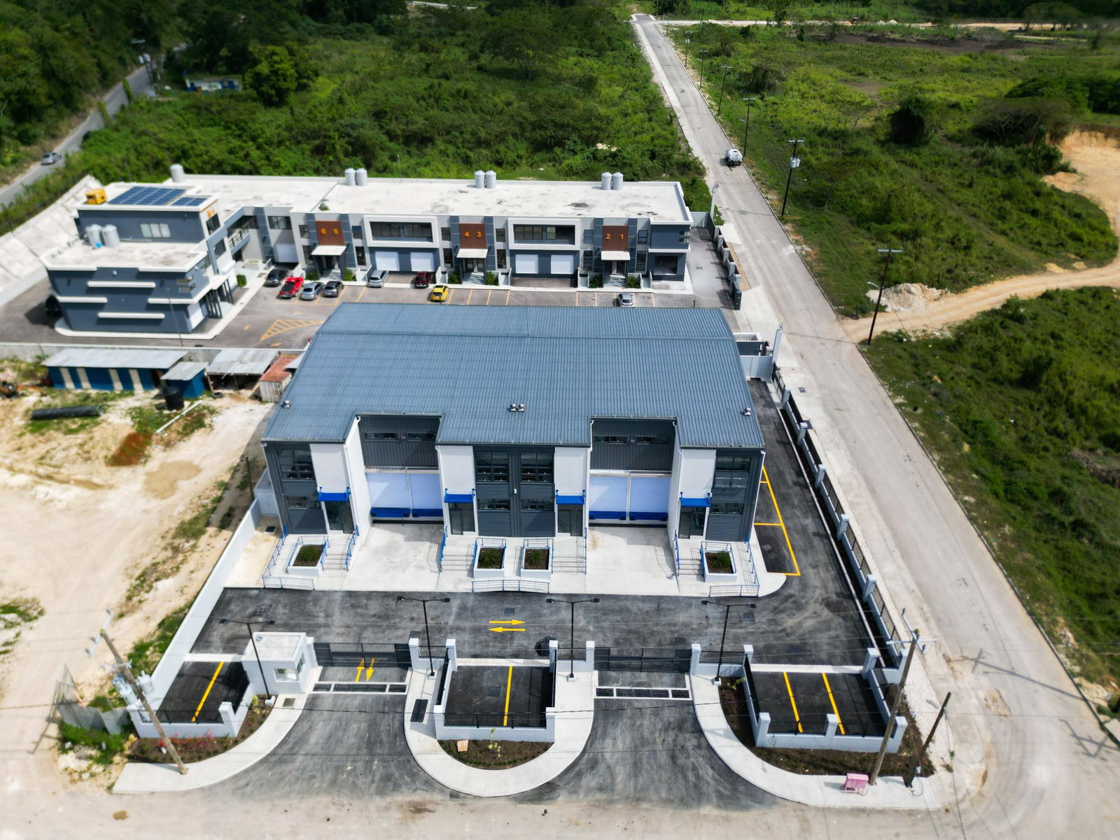 Fifth image of 1-3 Lot 3, Northbank, Barnett Estate in Fairfield, St. James, Jamaica - property is For Rent