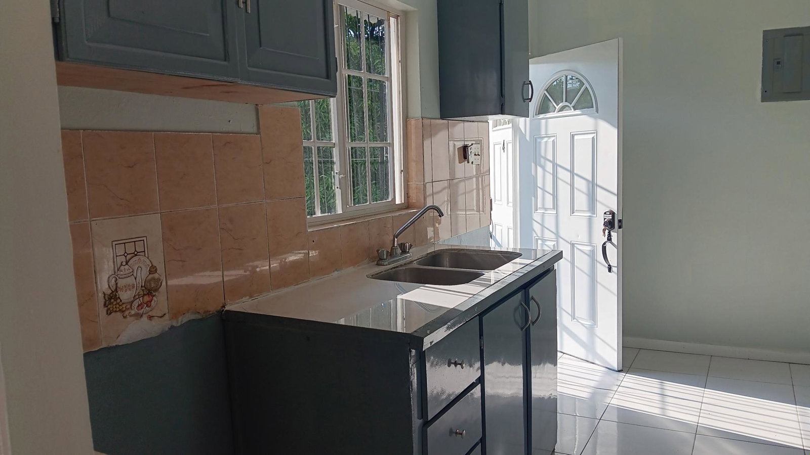 Second image of 5-95 Border Avenue in Kingston 19, St. Andrew, Jamaica - property is For Rent