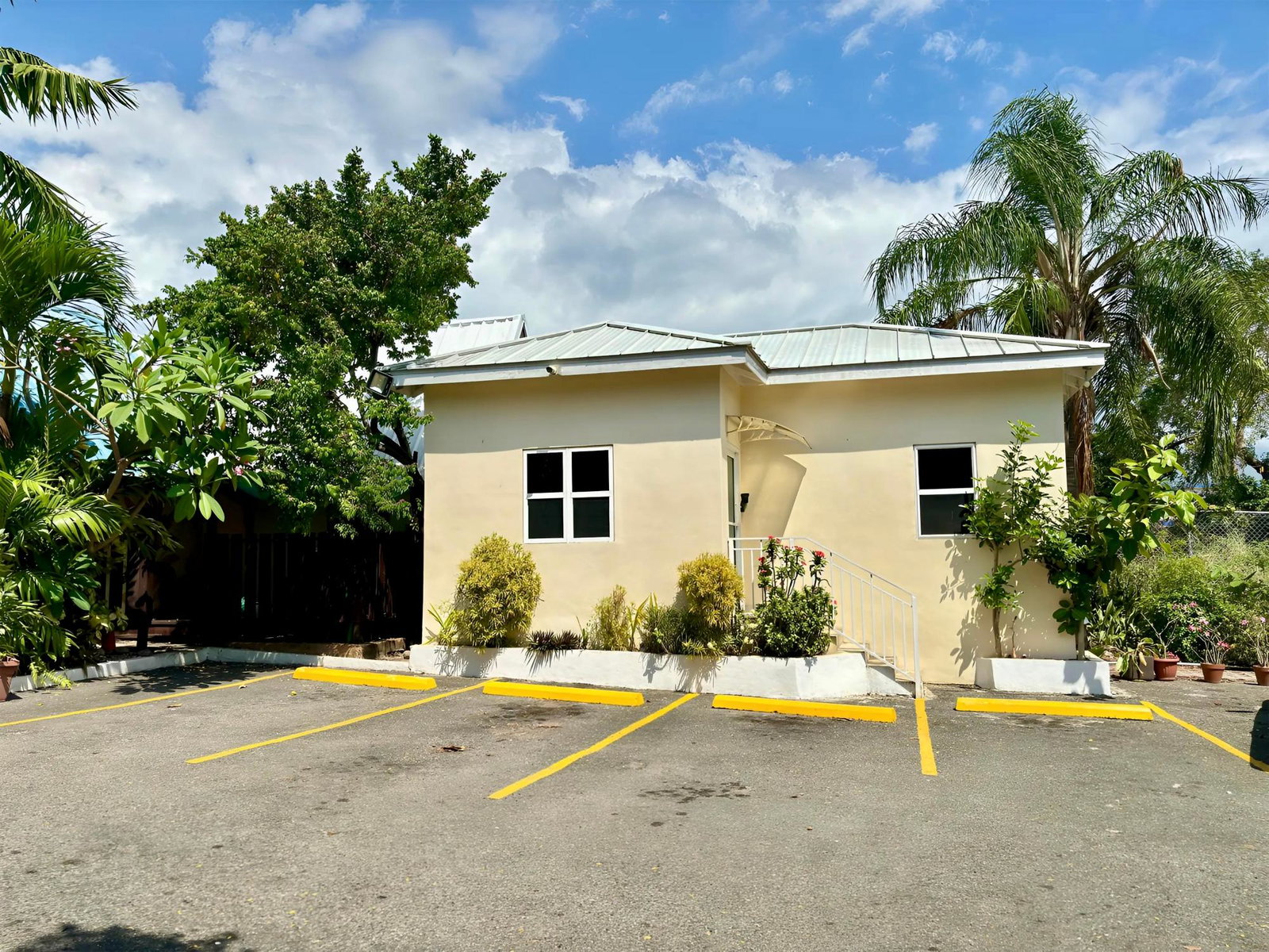 For-Sale-High-Performing-Commercial-Property-in-Kingston-Jamaica Second image of 9-11 Phoenix Avenue in Kingston 10, St. Andrew, Jamaica - property is For Sale
