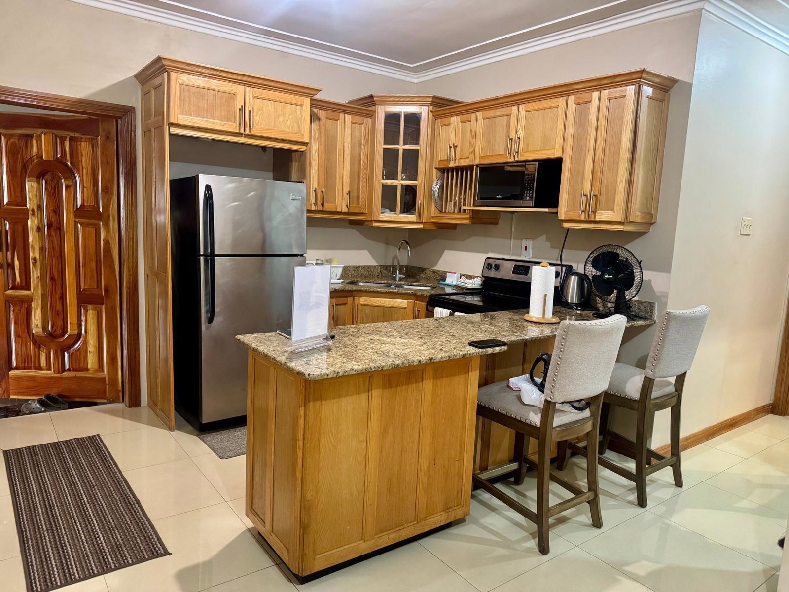 First image of 13-7 Liguanea Ave in Kingston 6, St. Andrew, Jamaica - property is For Rent