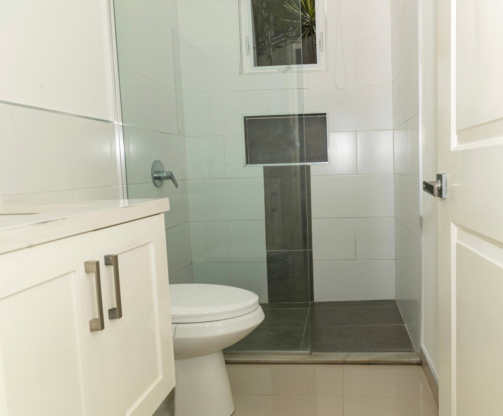 Ninth image of 14-5 Charlemont Avenue in Kingston 6, St. Andrew, Jamaica - property is For Rent