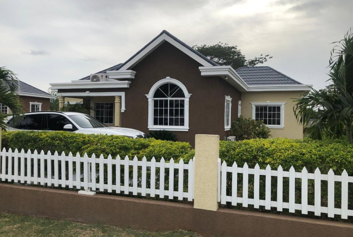Third image of 13- Genesis Manor in Santa Cruz, St. Elizabeth, Jamaica - property is For Sale