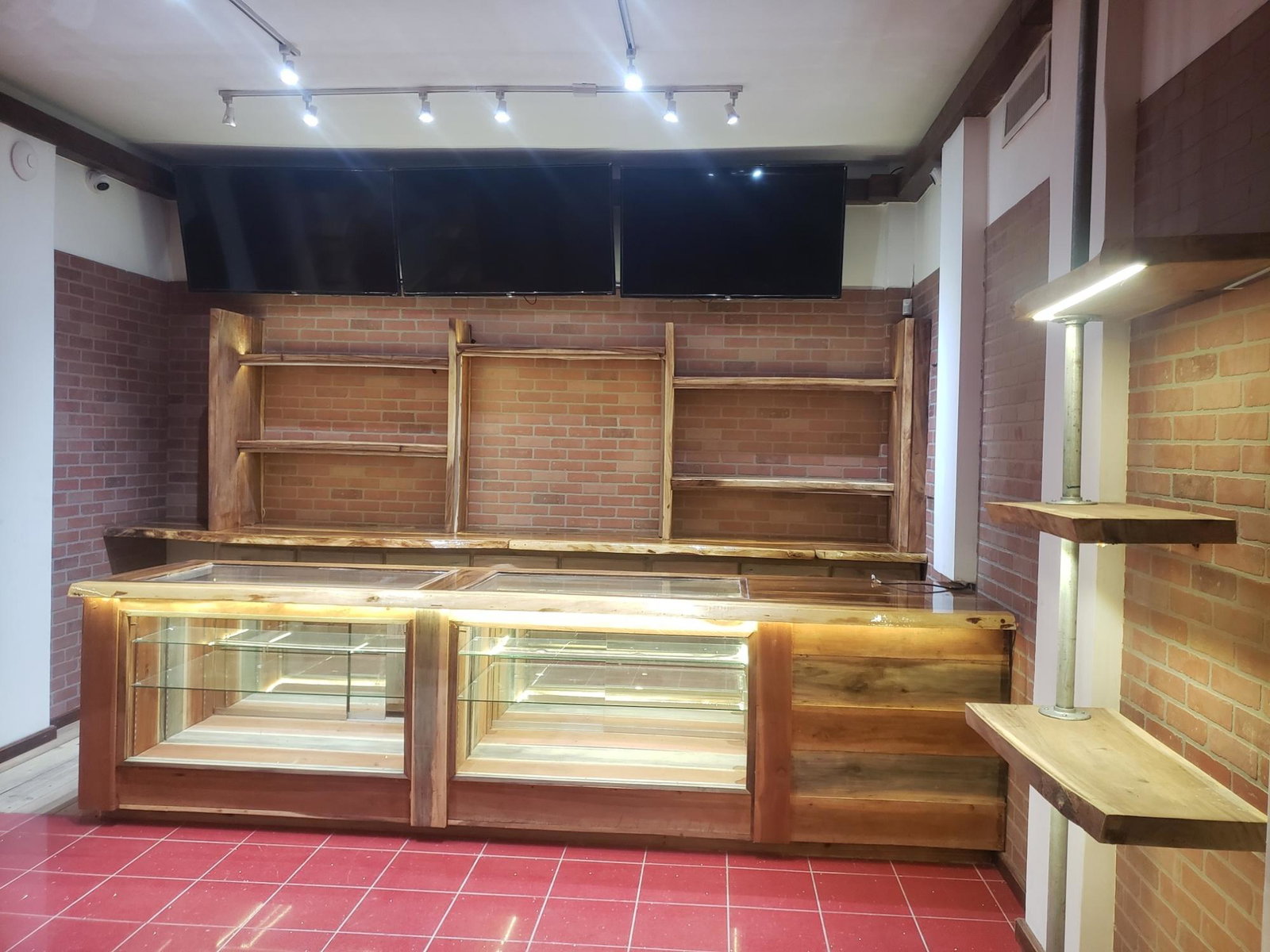 Tenth image of 9 Jimmy Cliff Boulevard in Montego Bay, St. James, Jamaica - property is For Sale