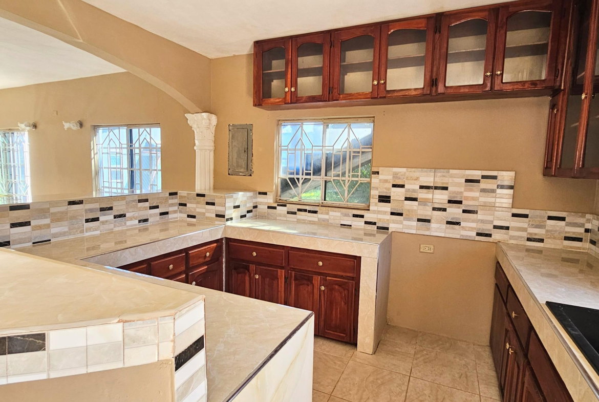 Seventh image of 2-1595 Bogue Village in Montego Bay, St. James, Jamaica - property is For Rent