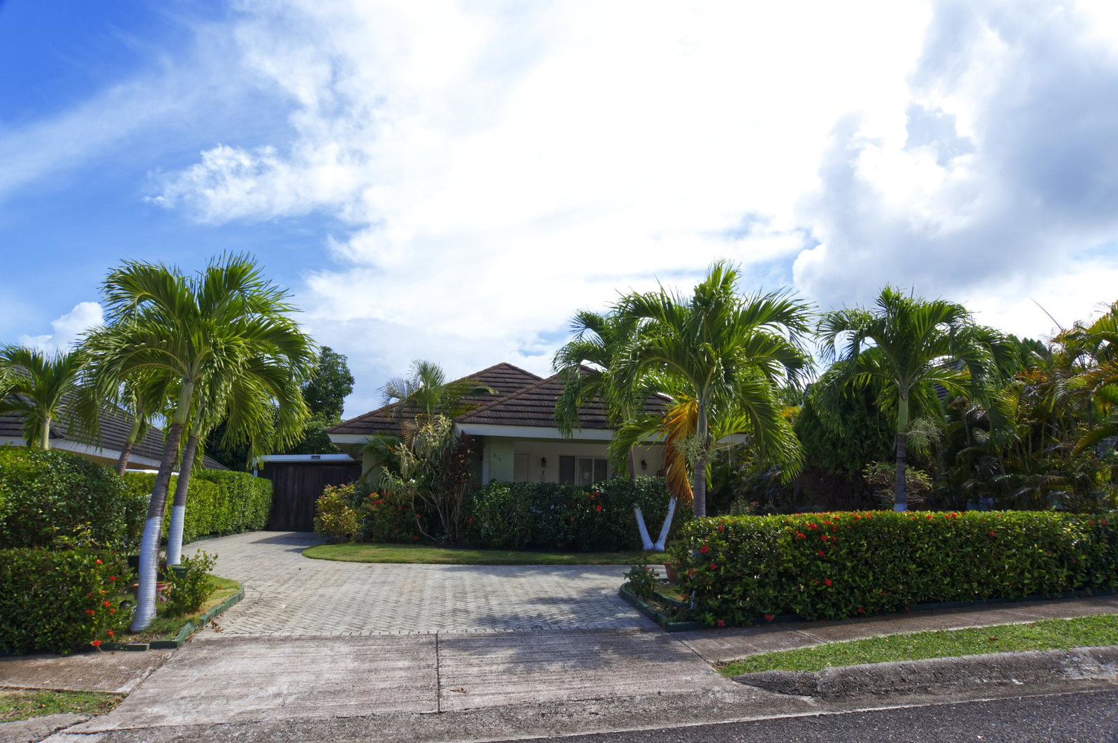 Luxurious-Villa-for-Rent-in-Richmond-Estates-Palms-St.-Ann-Jamaica Eleventh image of 314 Guava Avenue in Laughlands, St. Ann, Jamaica - property is For Rent