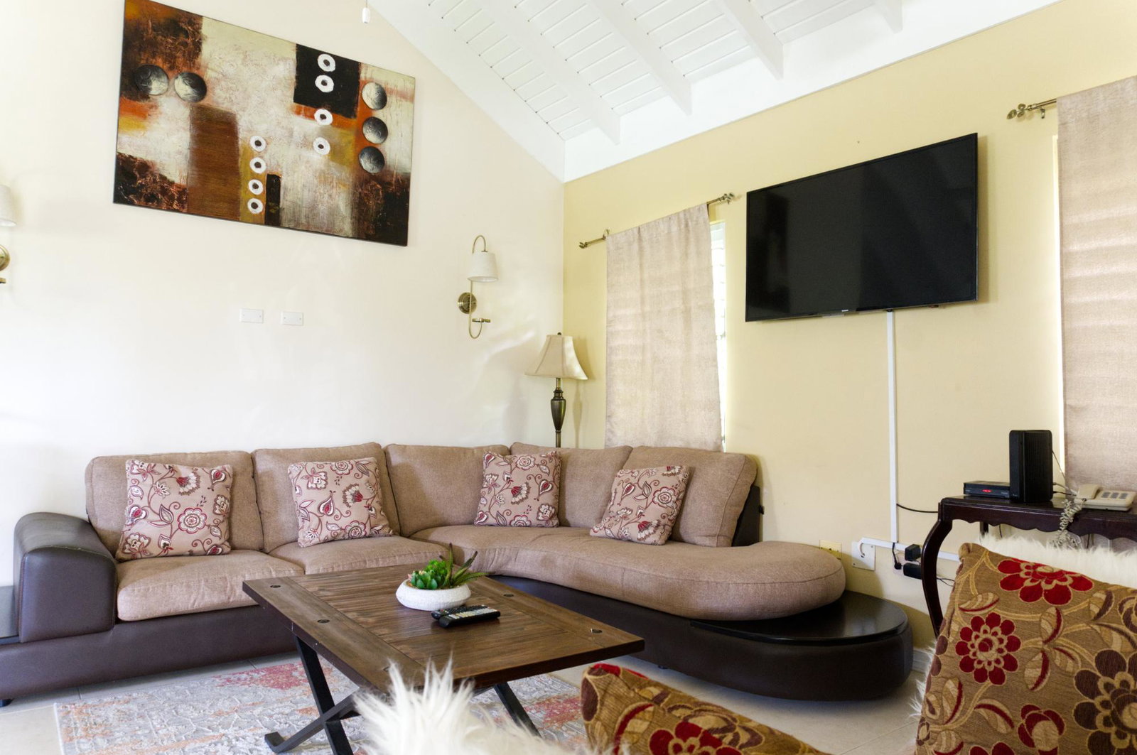 Luxurious-Villa-for-Rent-in-Richmond-Estates-Palms-St.-Ann-Jamaica Twenty-First image of 314 Guava Avenue in Laughlands, St. Ann, Jamaica - property is For Rent