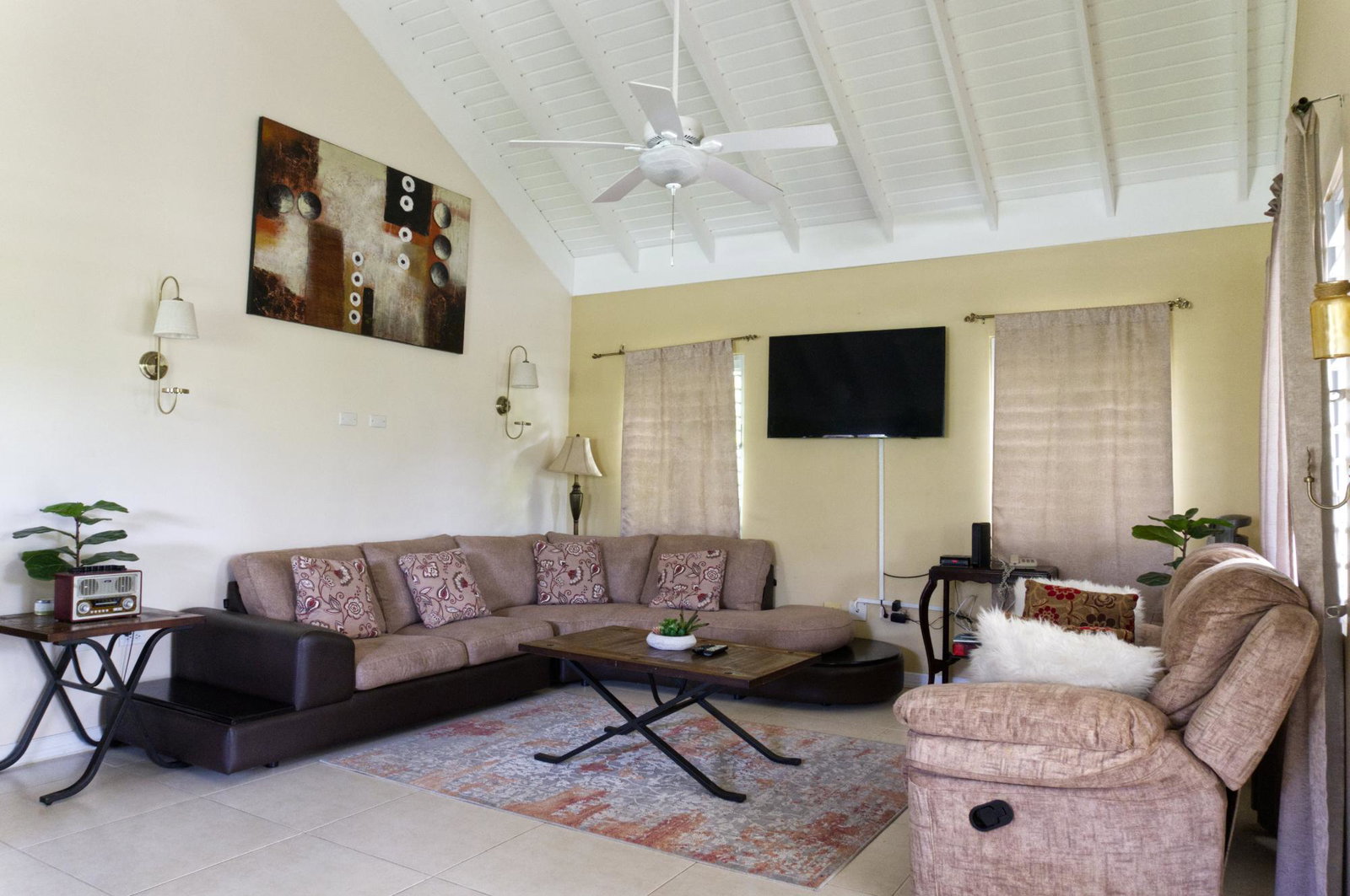 Luxurious-Villa-for-Rent-in-Richmond-Estates-Palms-St.-Ann-Jamaica Twenty-Second image of 314 Guava Avenue in Laughlands, St. Ann, Jamaica - property is For Rent