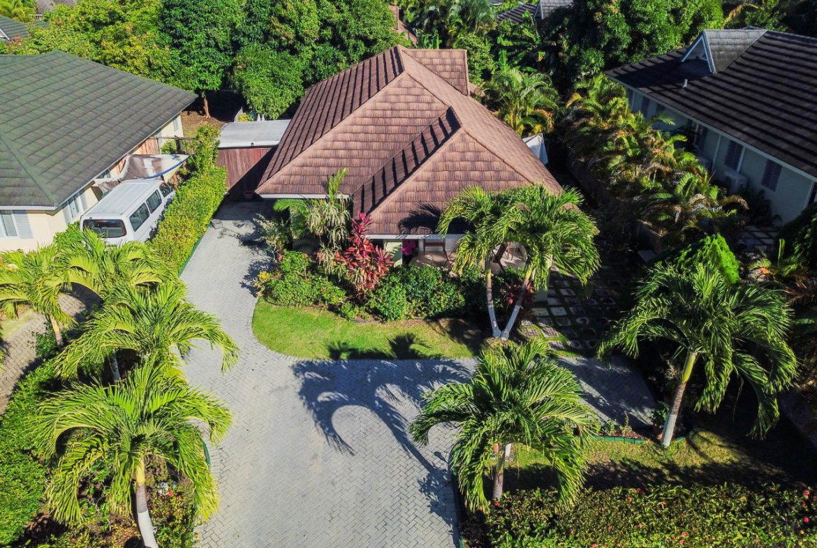 Fifth image of 314 Guava Avenue in Laughlands, St. Ann, Jamaica - property is For Rent