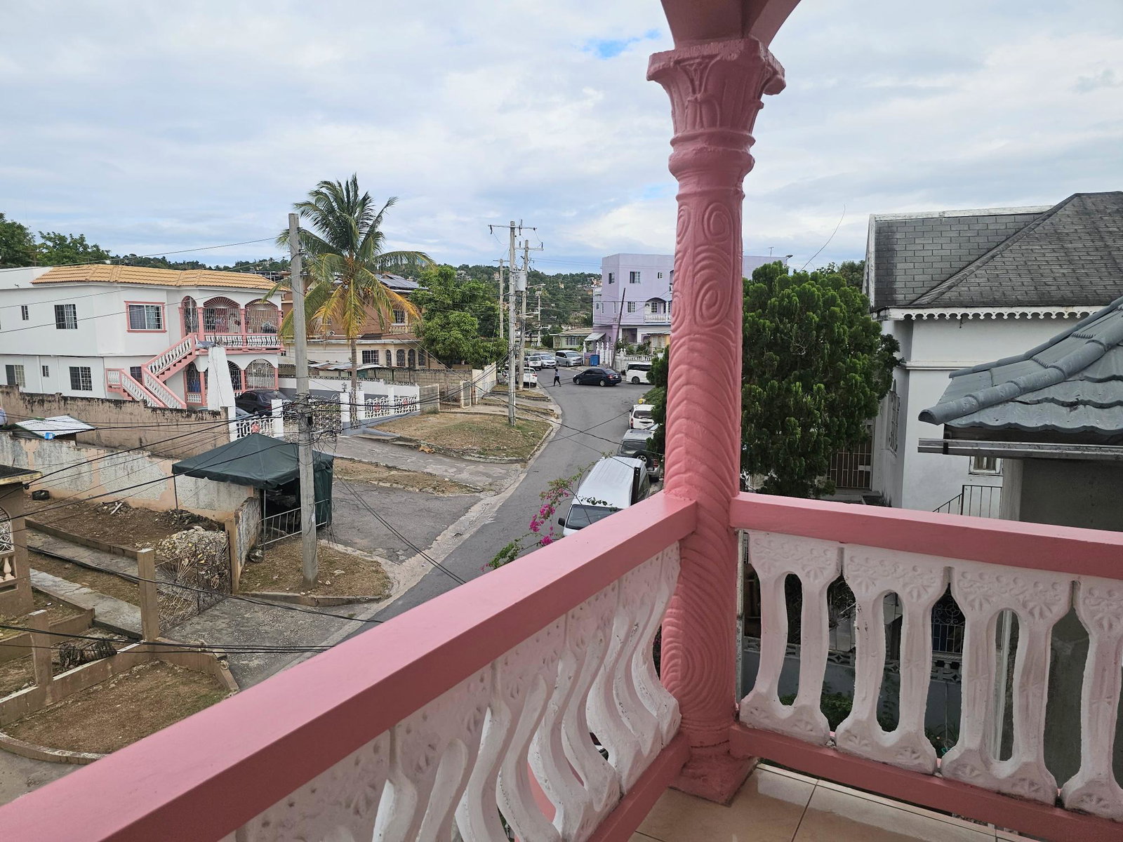 Luxury-2-Bedroom-Apartment-for-Rent-in-Catherine-Mount-Jamaica Second image of Top Floor-82 Catherine Mount in Montego Bay, St. James, Jamaica - property is For Rent