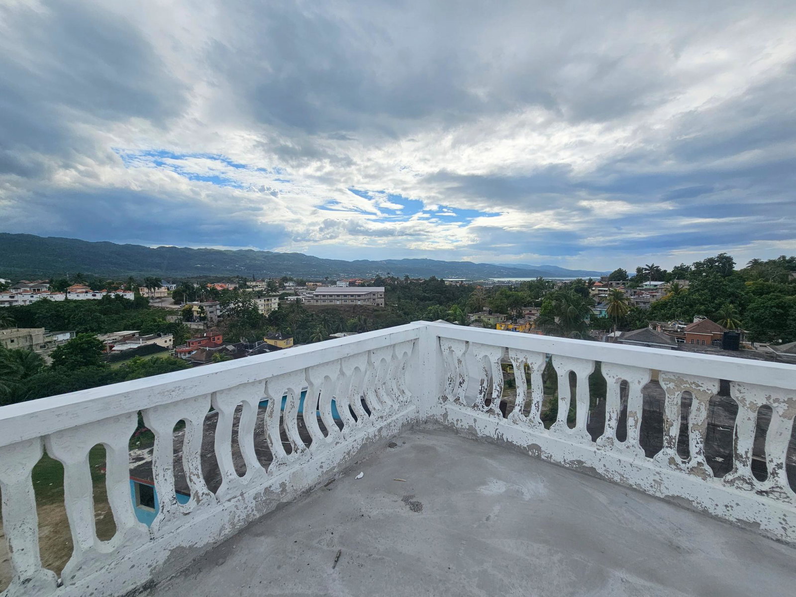 Luxury-2-Bedroom-Apartment-for-Rent-in-Catherine-Mount-Jamaica Twenty-Sixth image of Top Floor-82 Catherine Mount in Montego Bay, St. James, Jamaica - property is For Rent