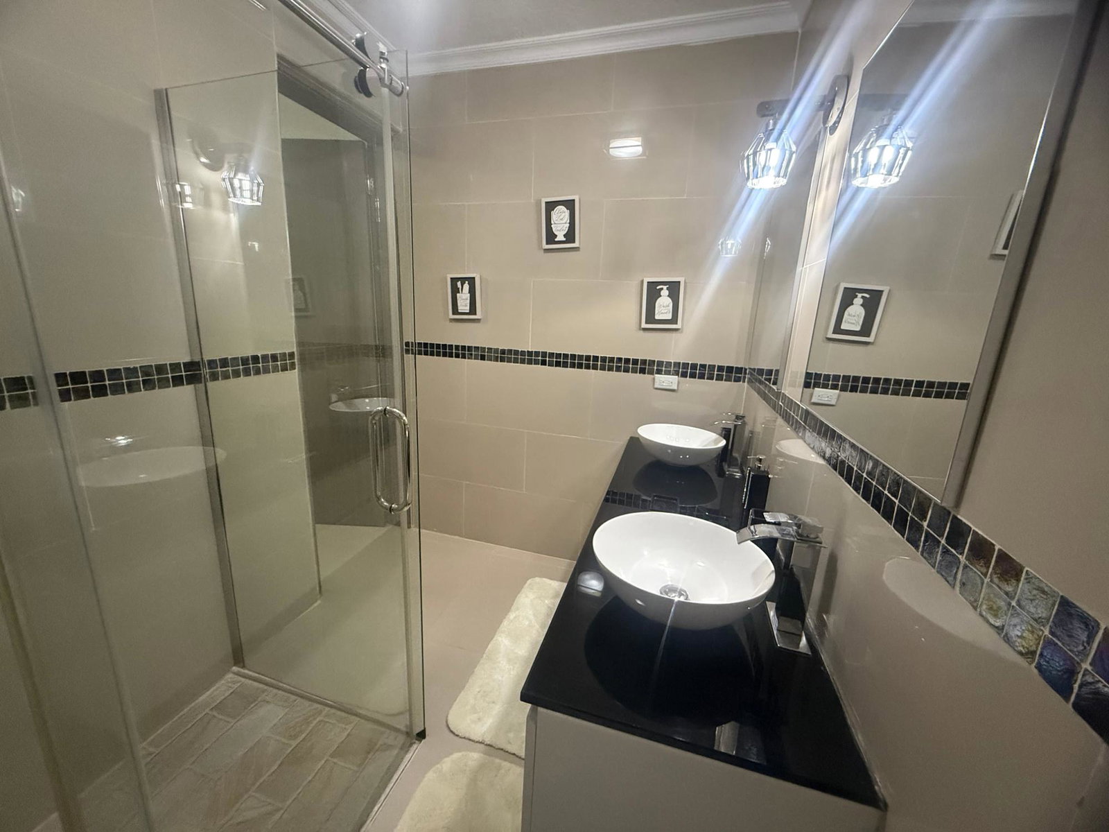 Eleventh image of 19- Wellington Drive in Kingston 6, St. Andrew, Jamaica - property is For Rent