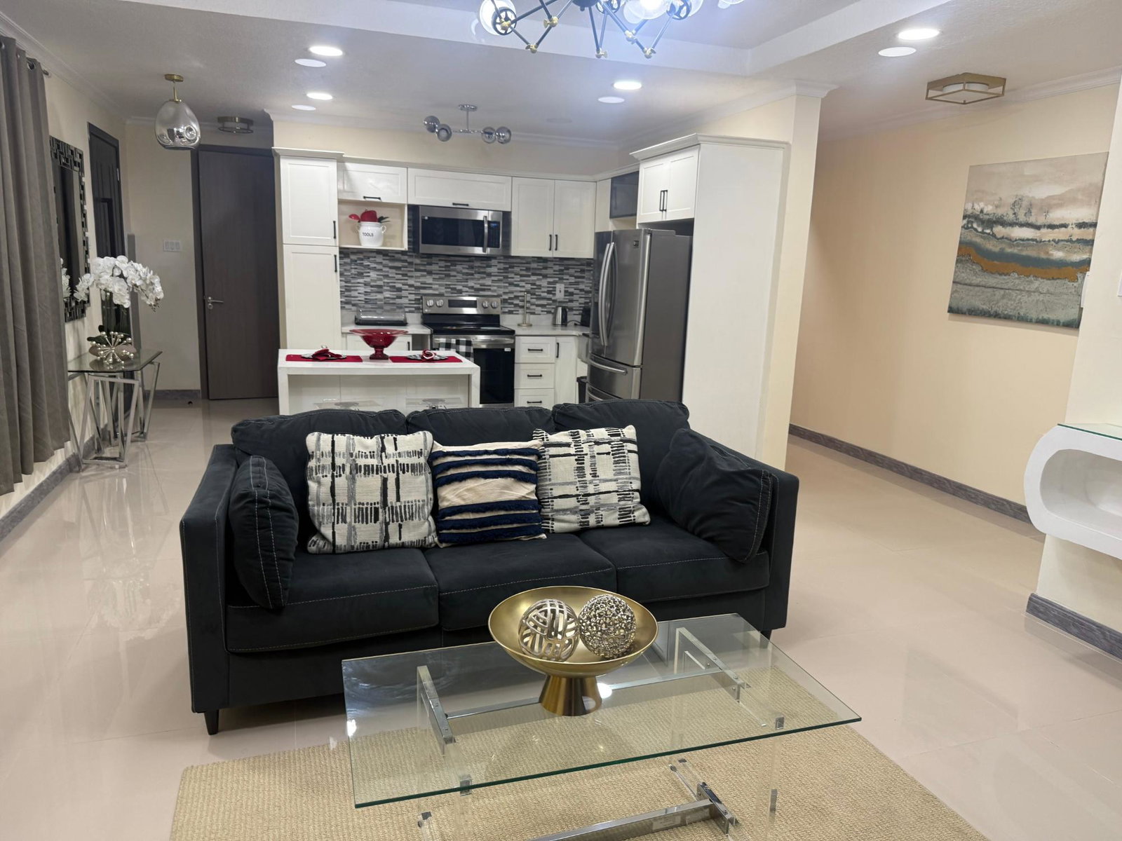 Fifth image of 19- Wellington Drive in Kingston 6, St. Andrew, Jamaica - property is For Rent