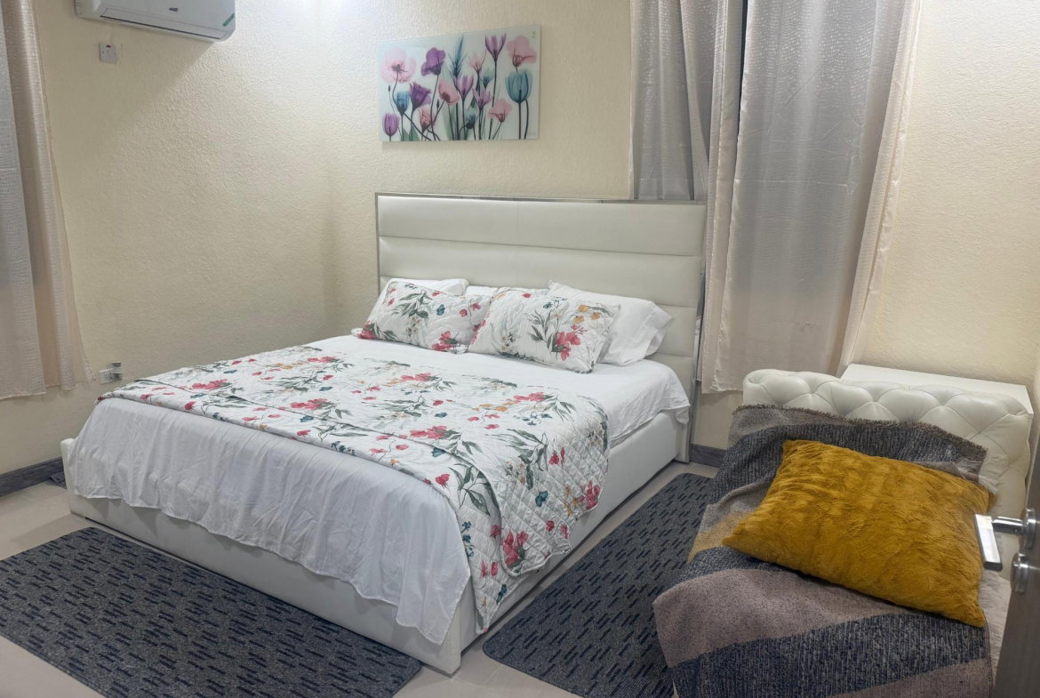 Seventh image of 19- Wellington Drive in Kingston 6, St. Andrew, Jamaica - property is For Rent