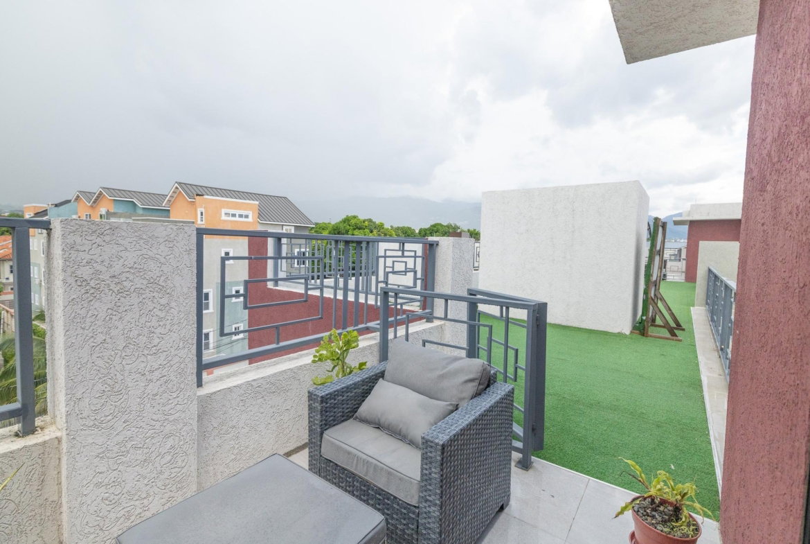 Seventeenth image of 12-7 Sunset Drive in Constant Spring P.O., St. Andrew, Jamaica - property is For Sale