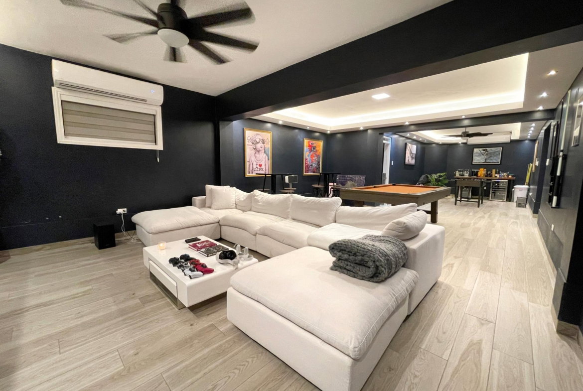 Sixteenth image of 10-11 Millsborough Avenue in Kingston 6, St. Andrew, Jamaica - property is For Rent