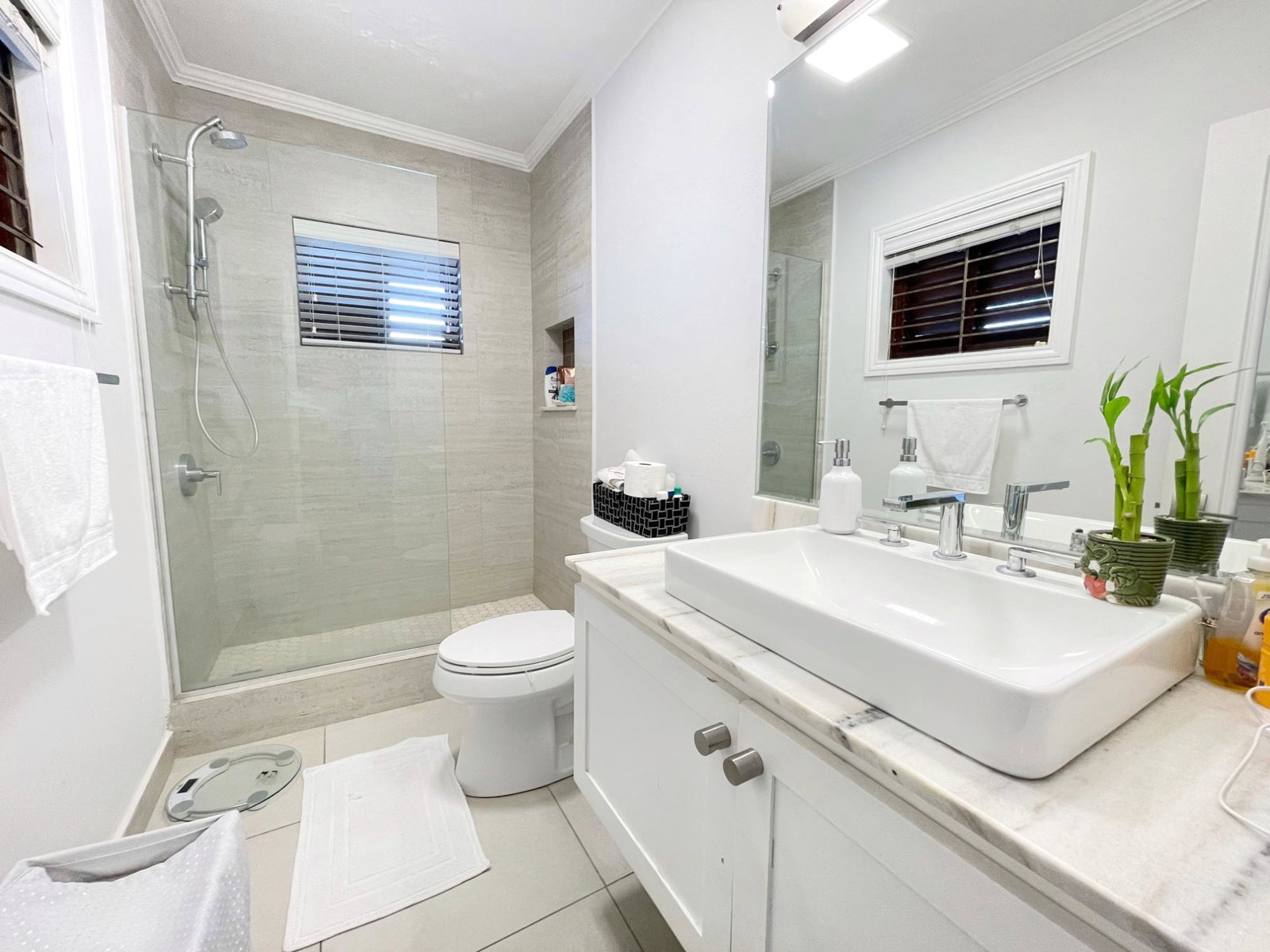 Nineteenth image of 10-11 Millsborough Avenue in Kingston 6, St. Andrew, Jamaica - property is For Rent